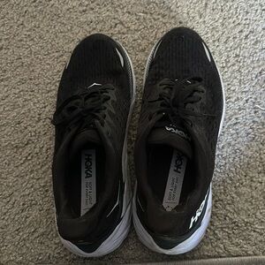 Black hoka Clifton’s